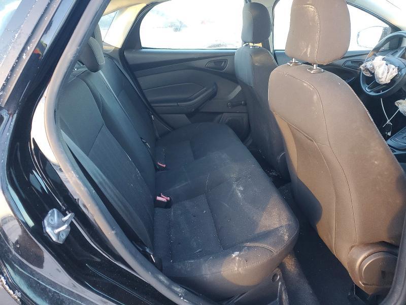 2016 Ford Focus s