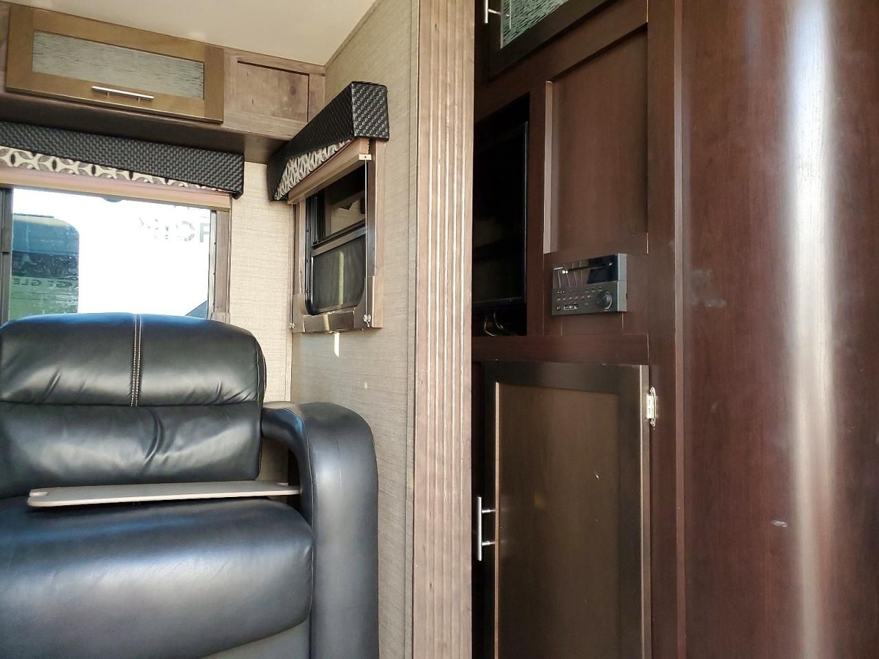 2017 Dutchmen Kodiac