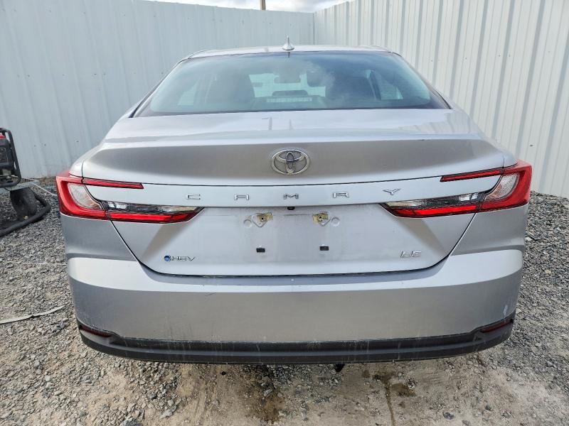 2025 Toyota Camry le