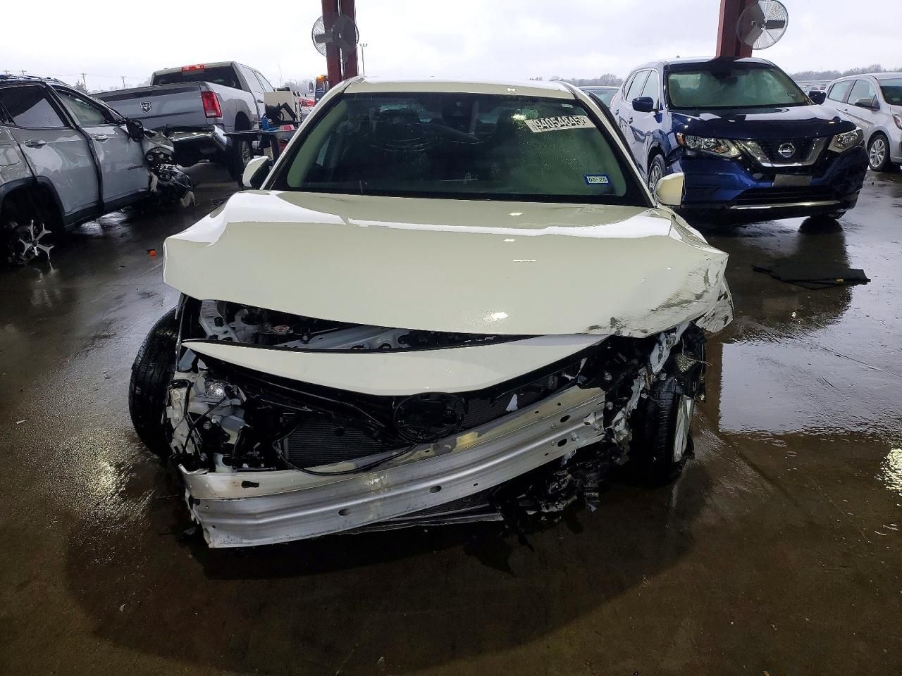 2021 Toyota Camry le