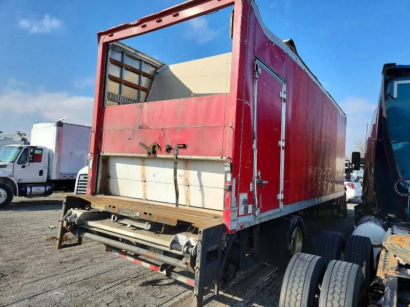 2015 Freightliner Business Class M2 BOX Truck