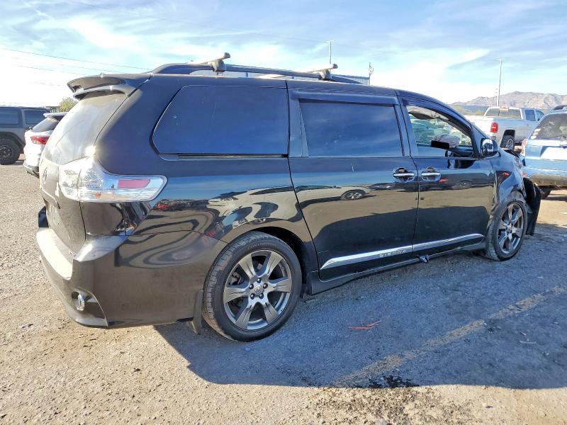 2017 Toyota Sienna se