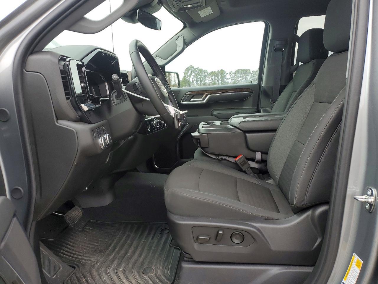 2024 GMC Sierra K1500 Elevation