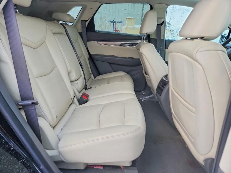 2017 Cadillac XT5 Premium Luxury