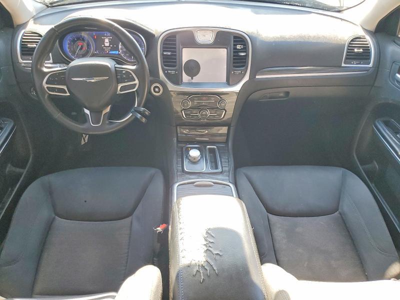 2018 Chrysler 300 Touring