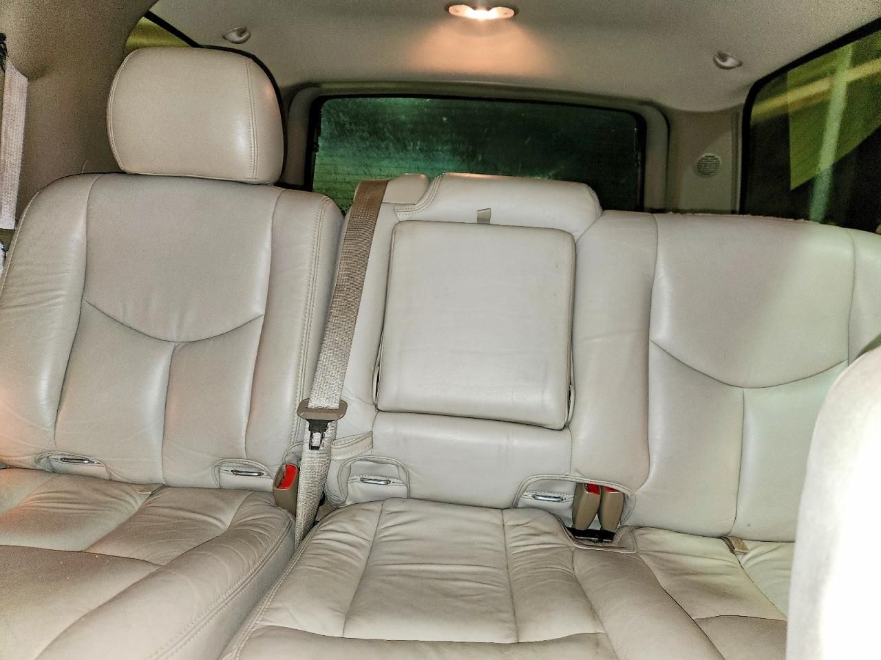 2003 Chevrolet Tahoe C1500