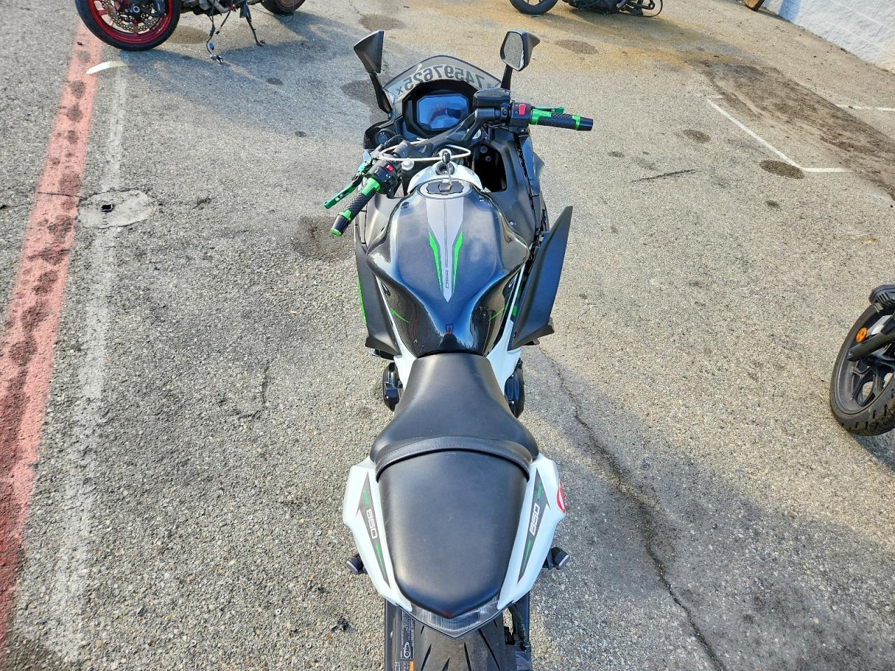 2022 Kawasaki EX650 N