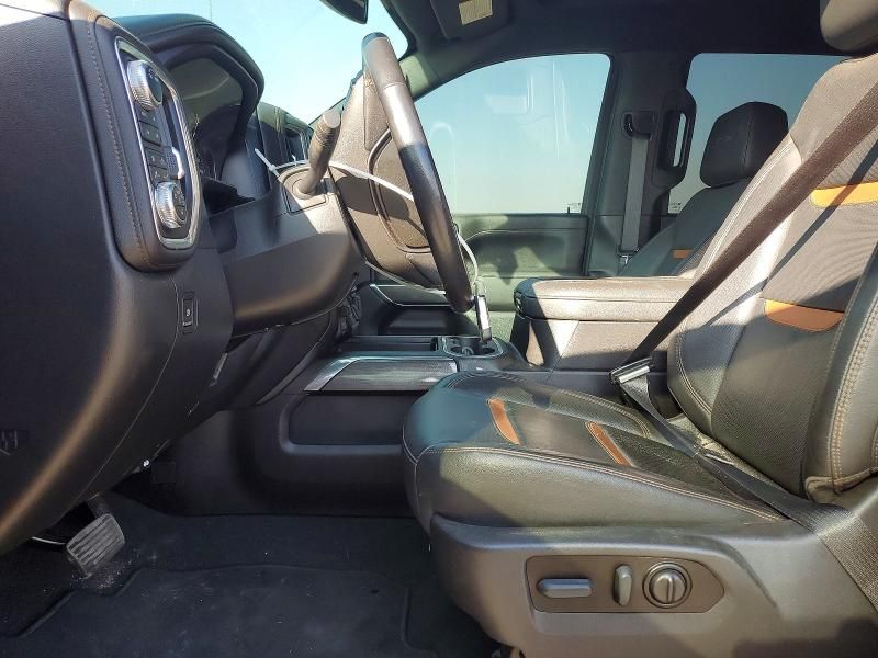 2022 GMC Sierra K2500 AT4