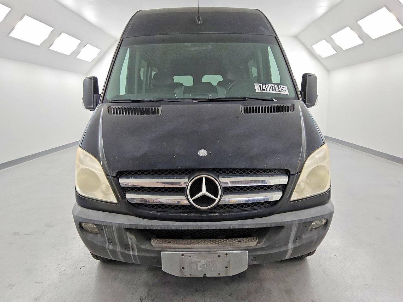 2010 Mercedes-Benz Sprinter 2500
