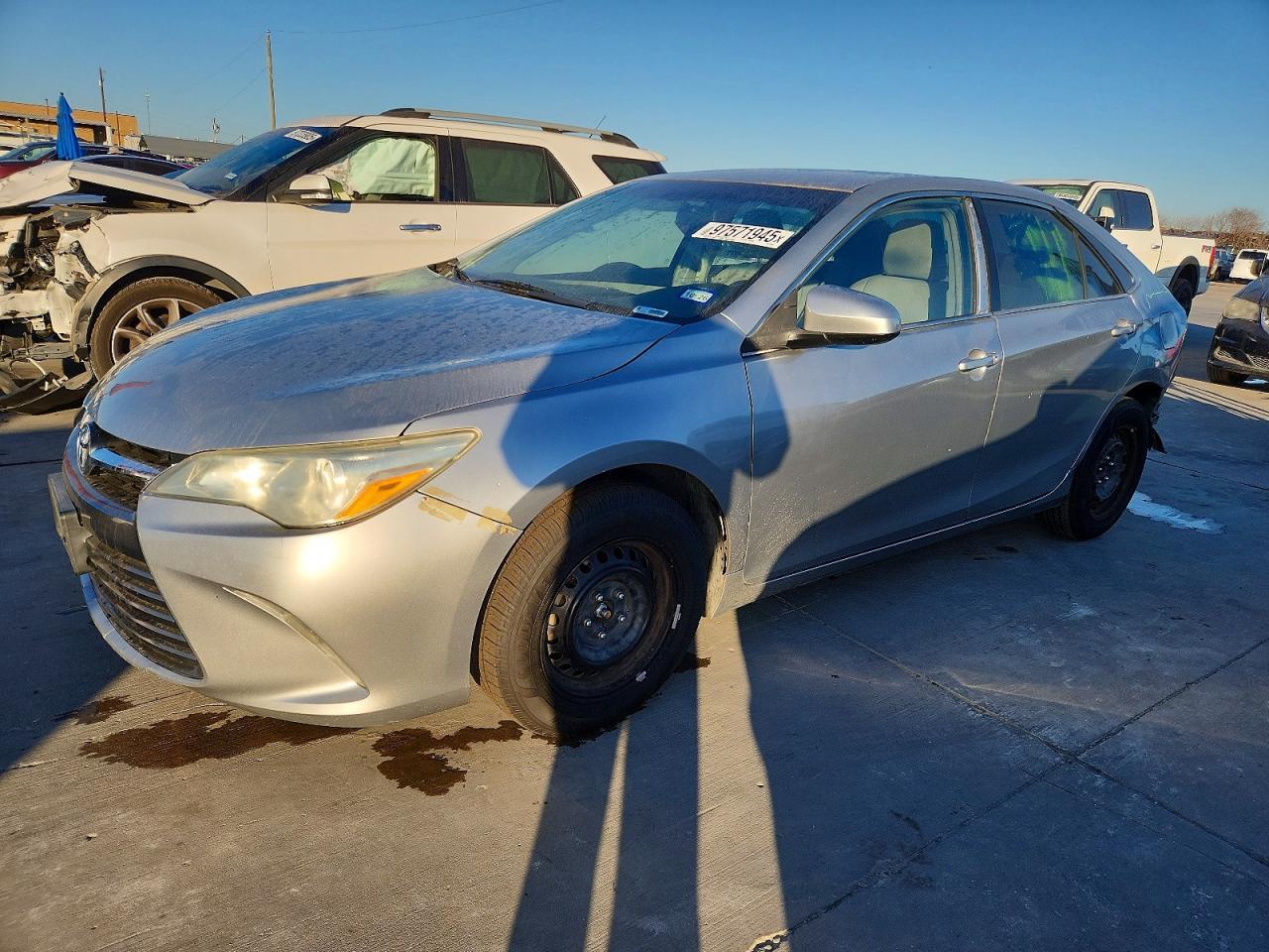 2016 Toyota Camry le