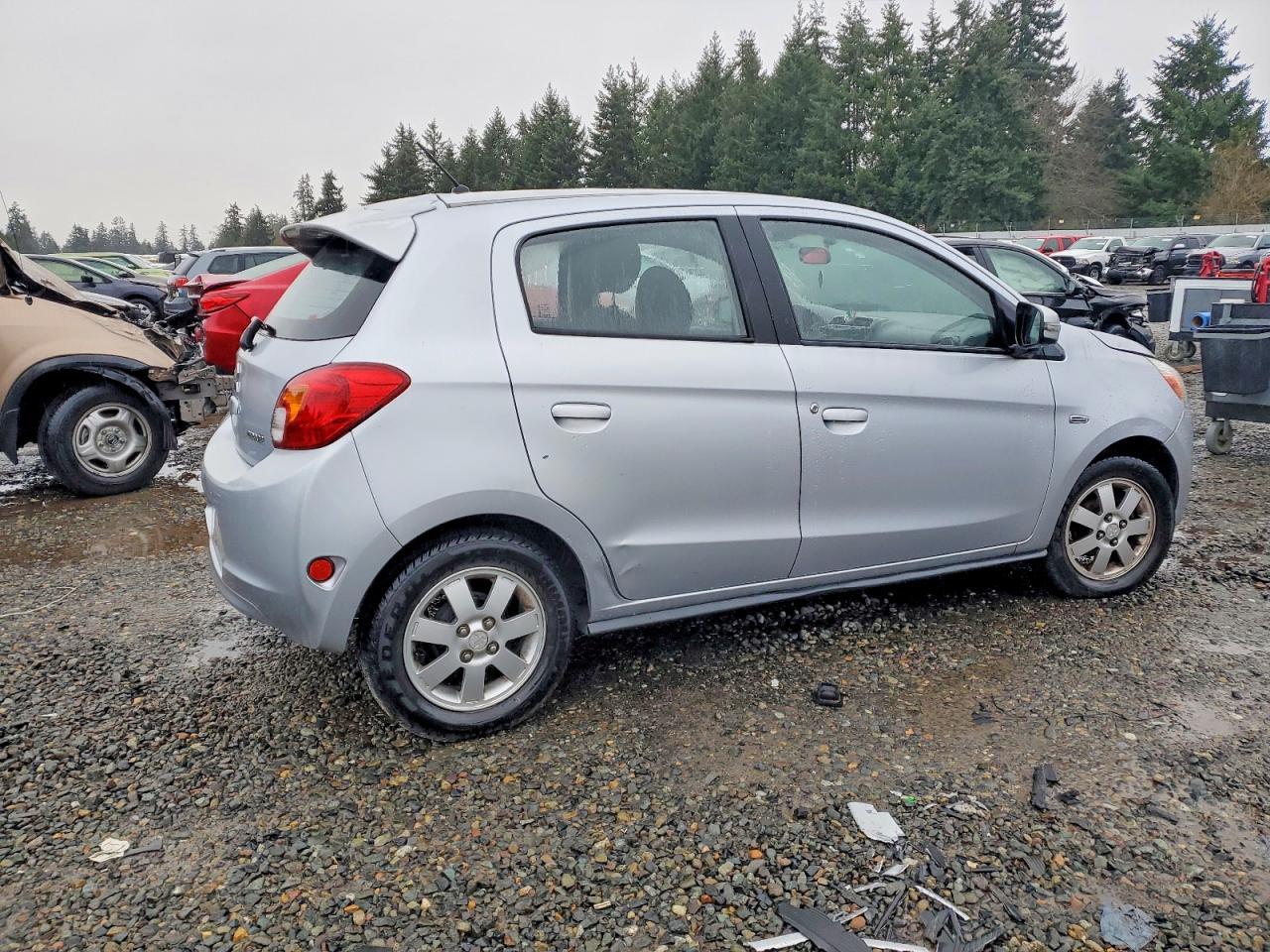 2015 Mitsubishi Mirage es