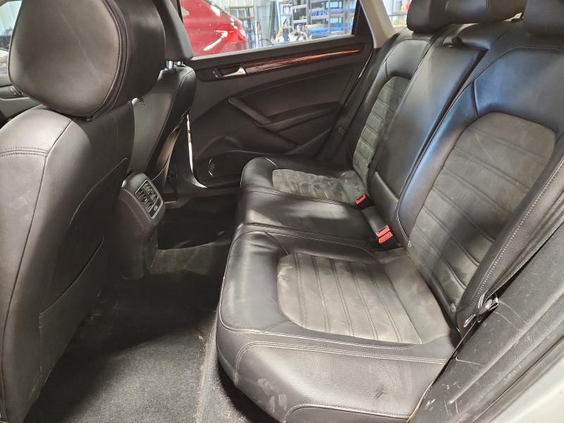 2013 Volkswagen Passat sel