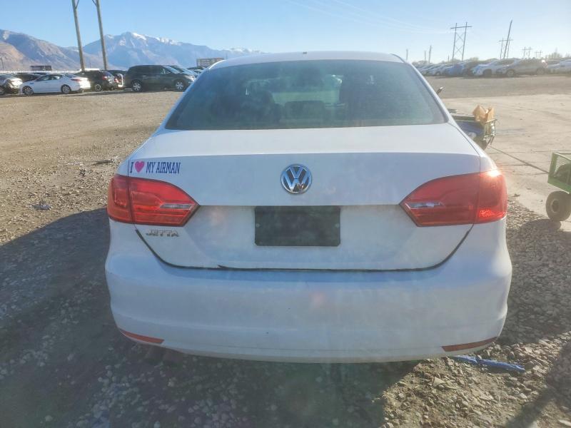 2013 Volkswagen Jetta Base