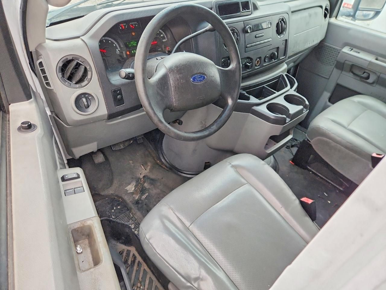 2011 Ford Econoline E150 van