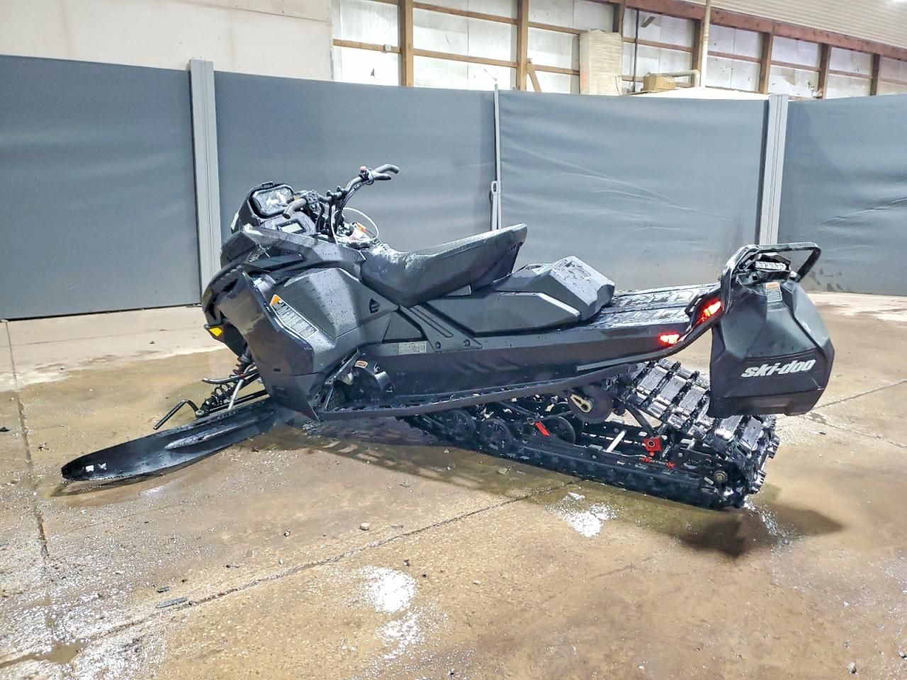 2023 Skidoo Summit SP 850 E-TEC