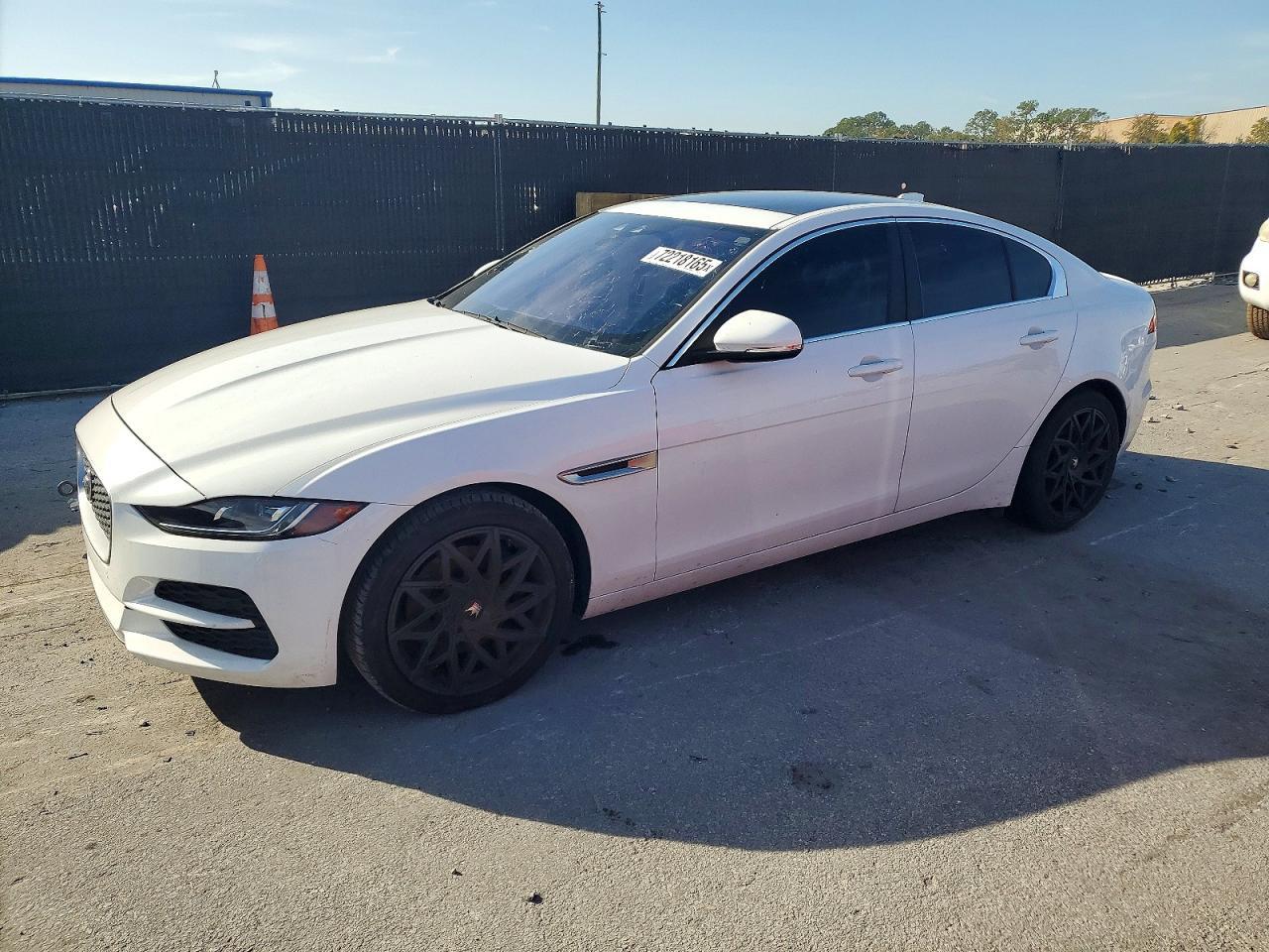 2020 Jaguar Xe s