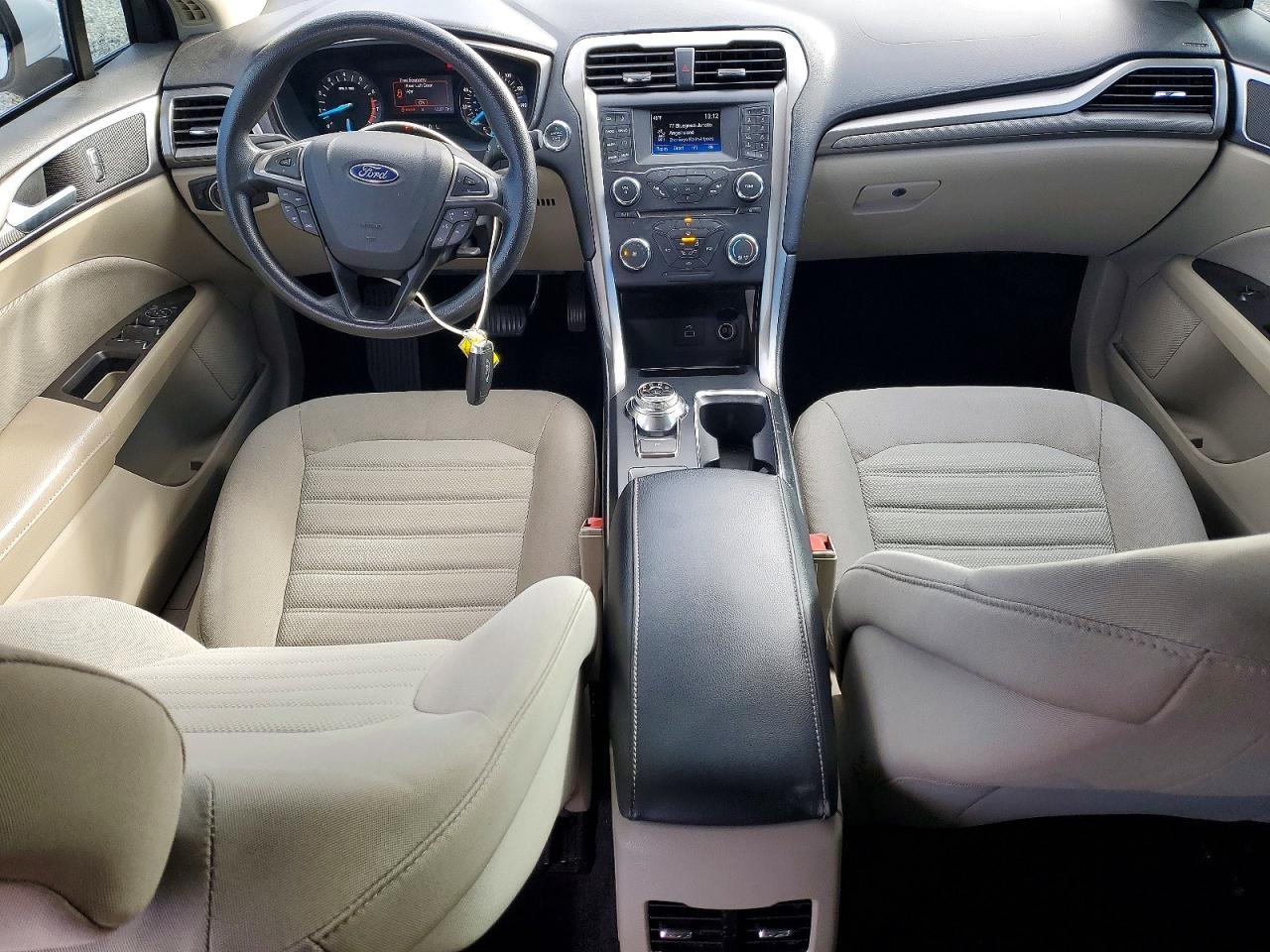 2017 Ford Fusion se