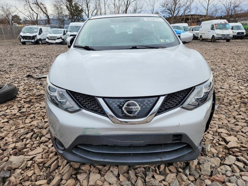 2018 Nissan Rogue Sport s