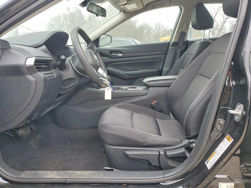 2022 Nissan Altima s