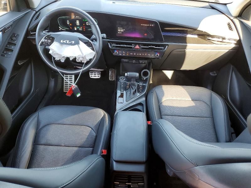 2024 KIA Niro sx