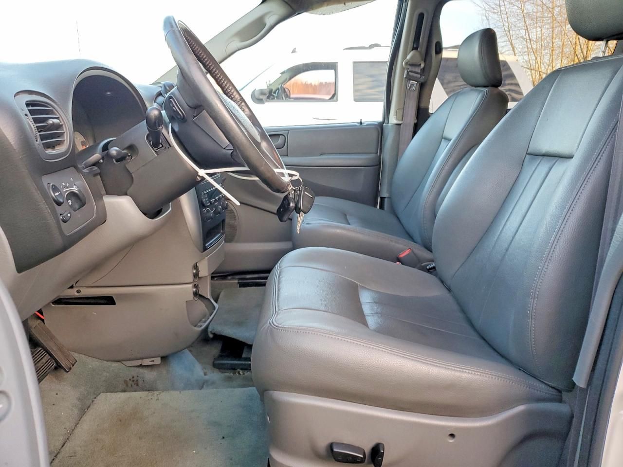 2005 Chrysler Town & Country Touring