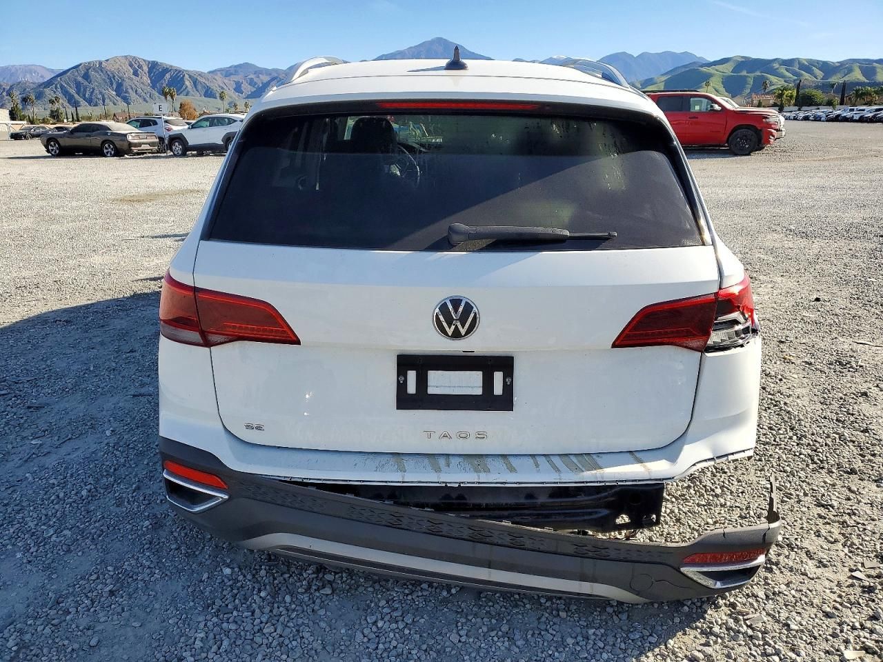 2024 Volkswagen Taos se