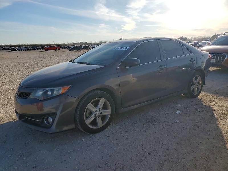 2013 Toyota Camry l