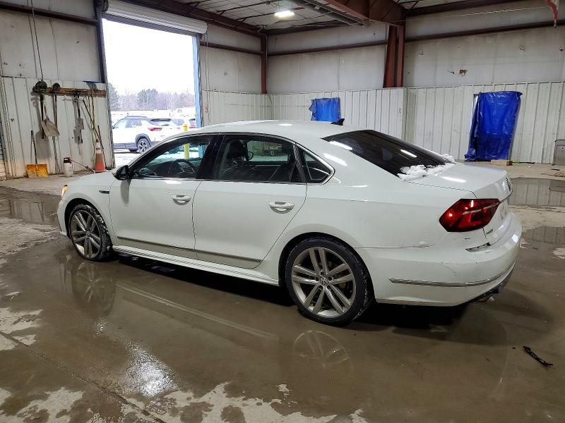 2017 Volkswagen Passat R-line