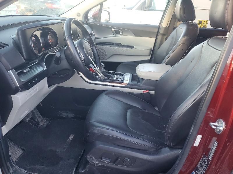 2023 KIA Carnival lx