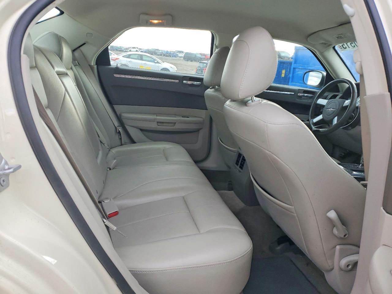 2010 Chrysler 300 Touring
