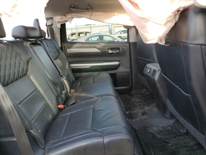 2014 Toyota Tundra Crewmax Platinum