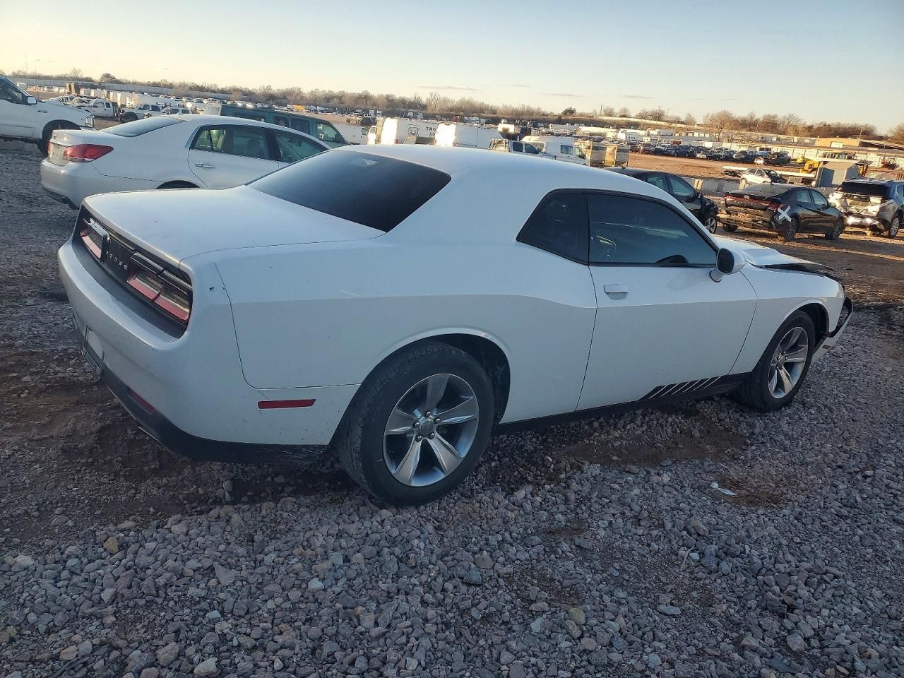 2016 Dodge Challenger sxt