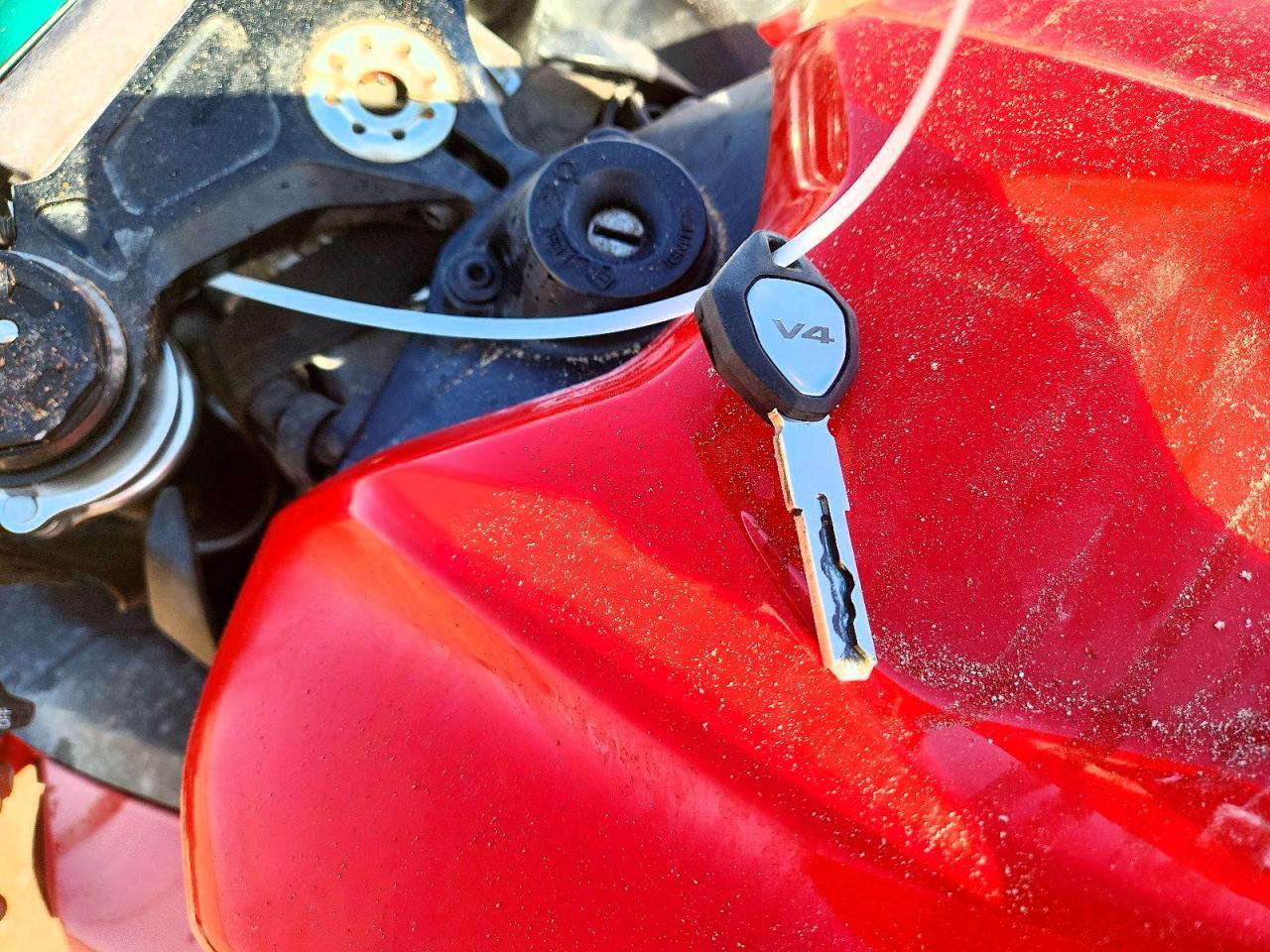 2025 Ducati Panigale V4