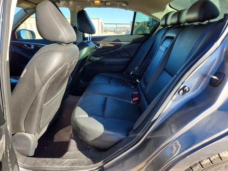 2018 Infiniti Q50 Luxe