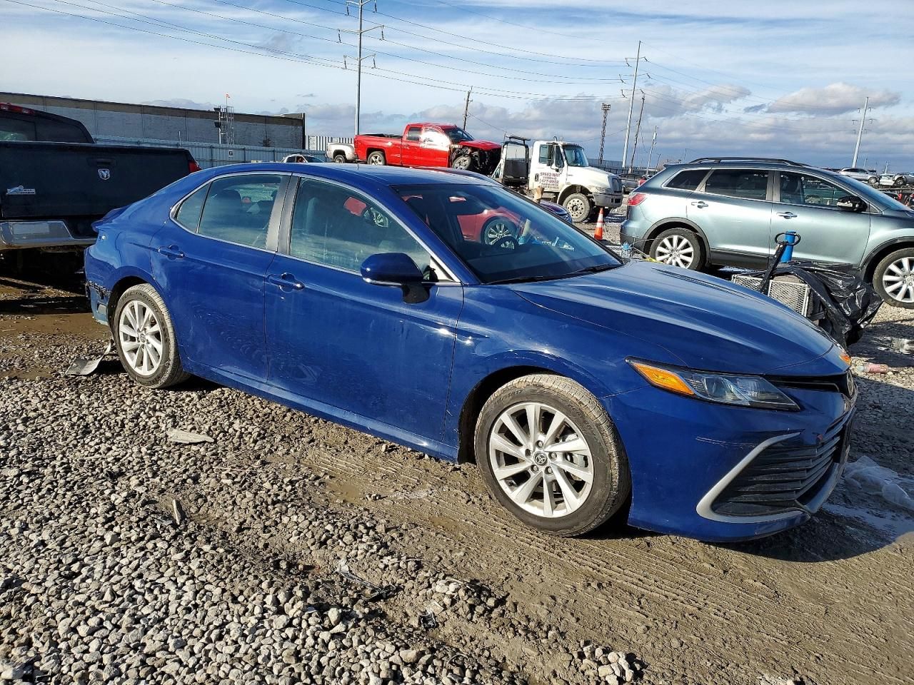 2023 Toyota Camry le