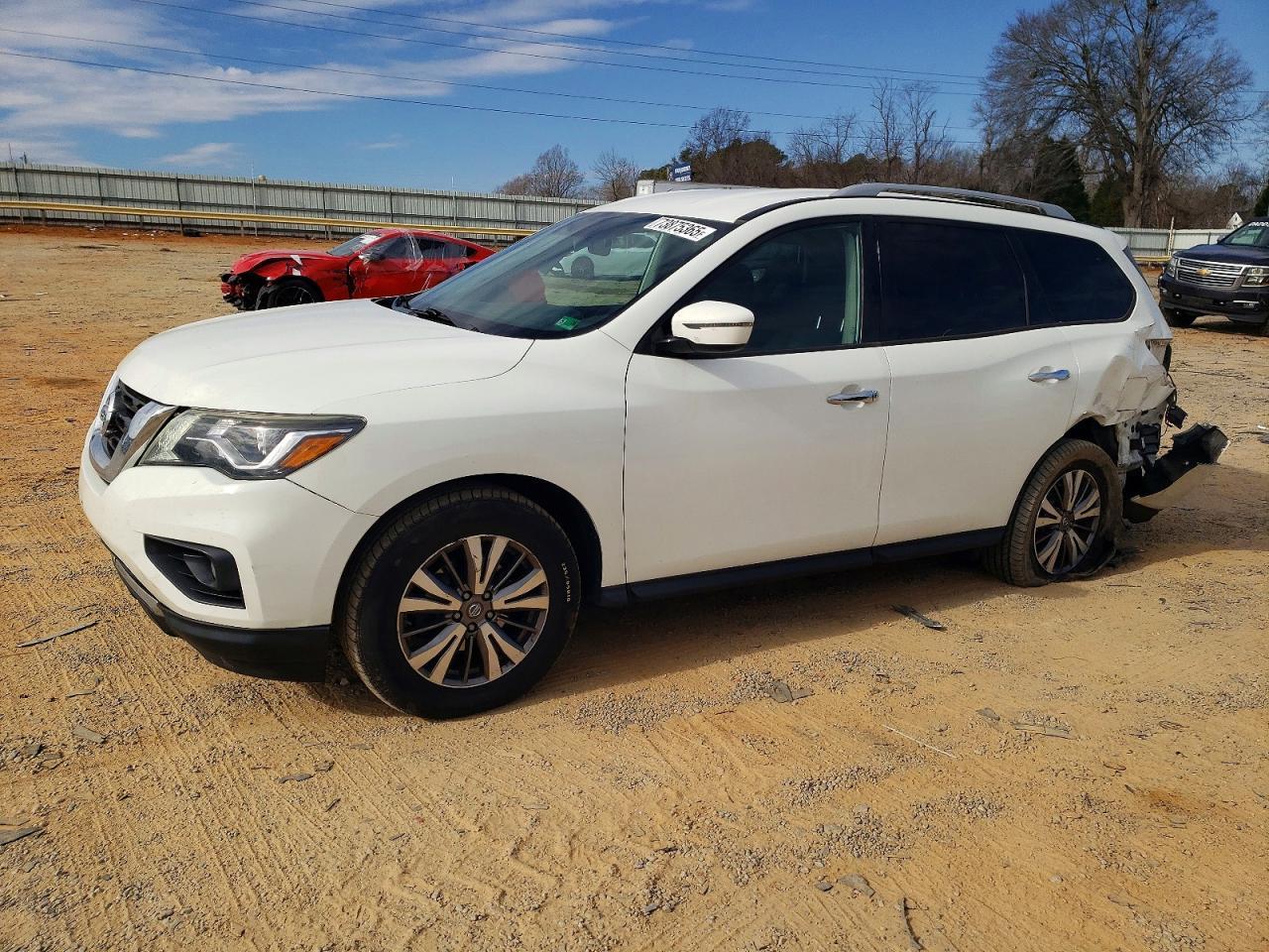 2018 Nissan Pathfinder s