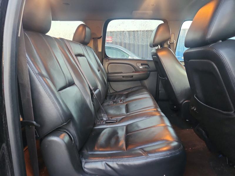 2014 Chevrolet Suburban K1500 lt