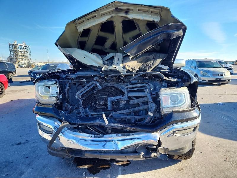 2017 GMC Sierra K1500 slt