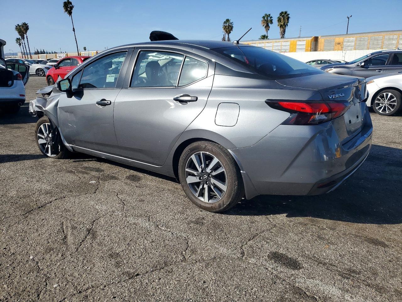 2025 Nissan Versa s