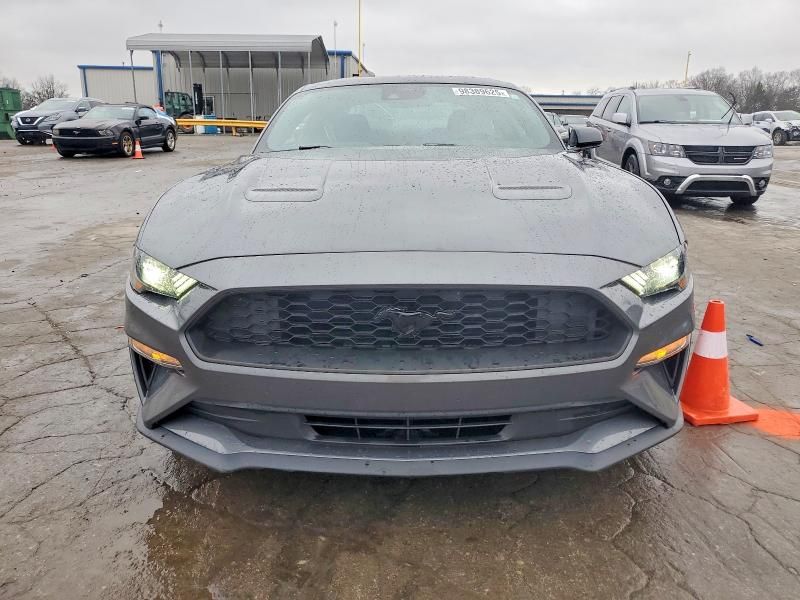 2022 Ford Mustang