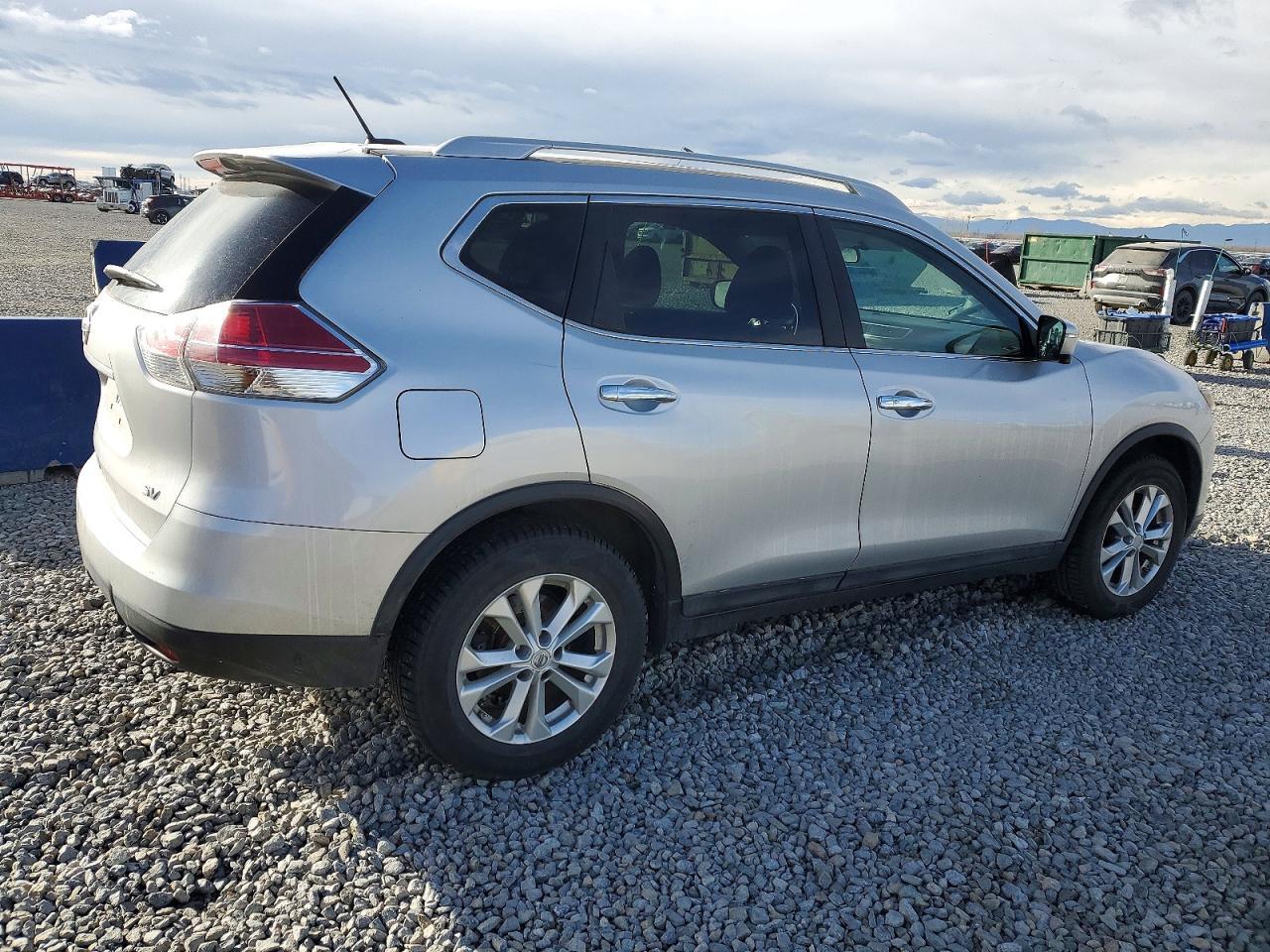 2015 Nissan Rogue s