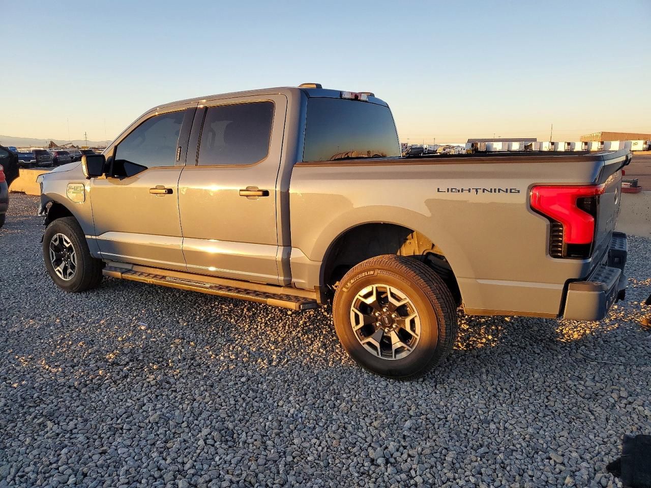 2023 Ford F150 Lightning pro