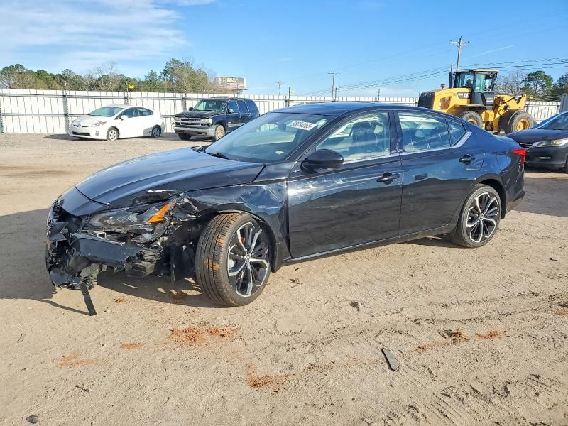 2024 Nissan Altima sr