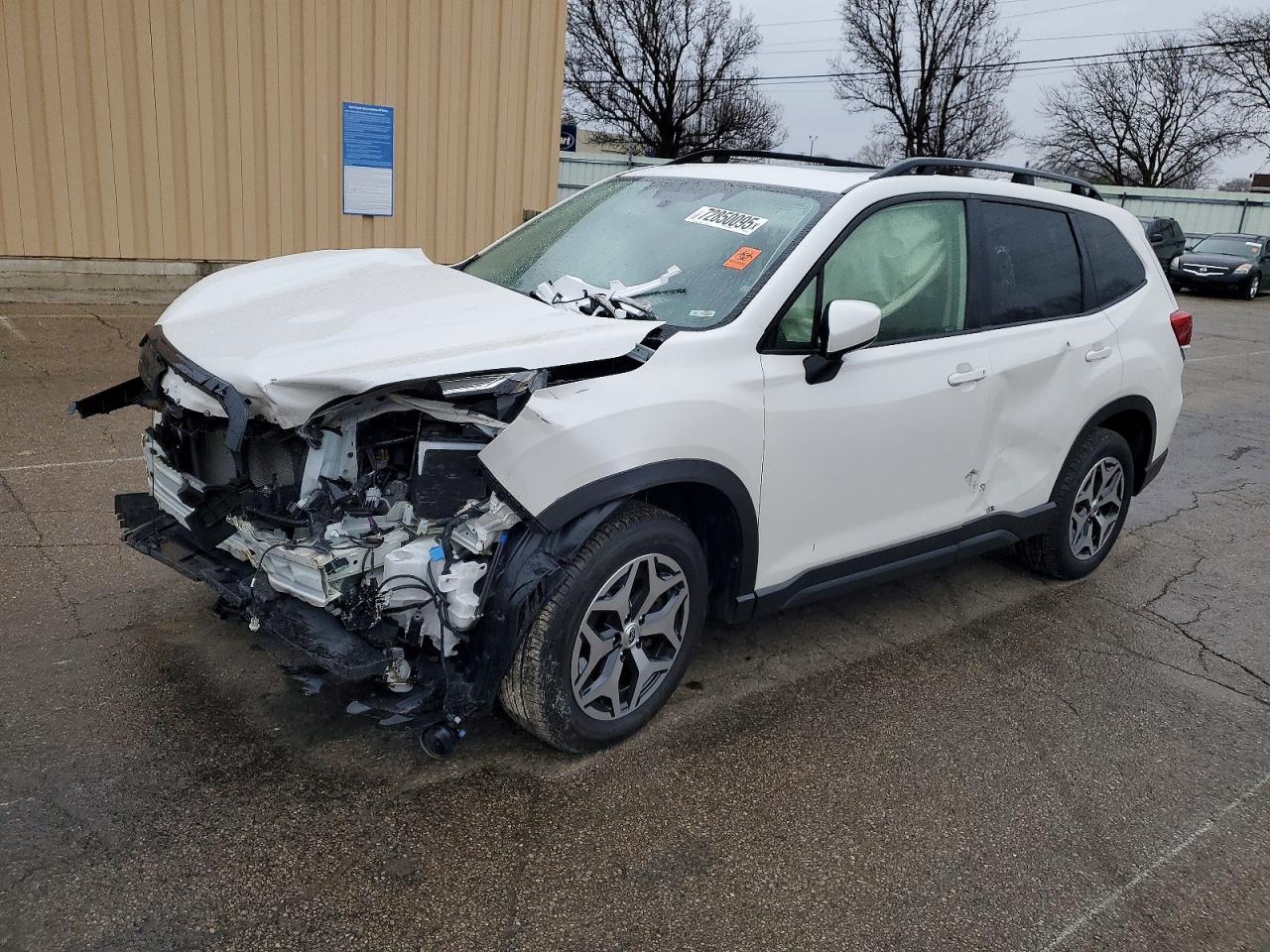2023 Subaru Forester Premium
