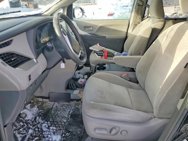 2018 Toyota Sienna le