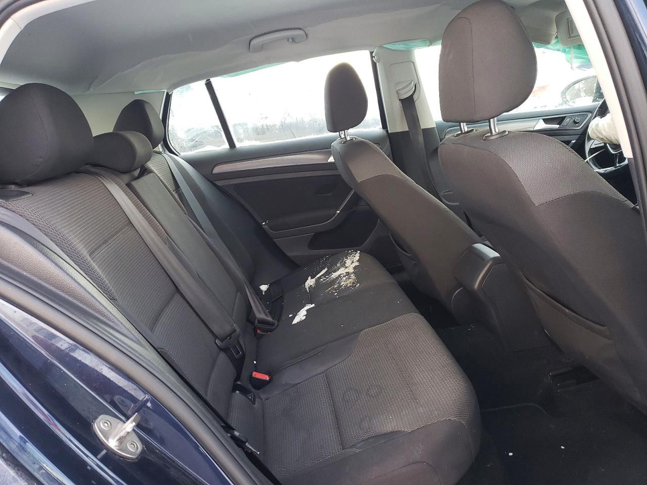 2018 Volkswagen Golf s