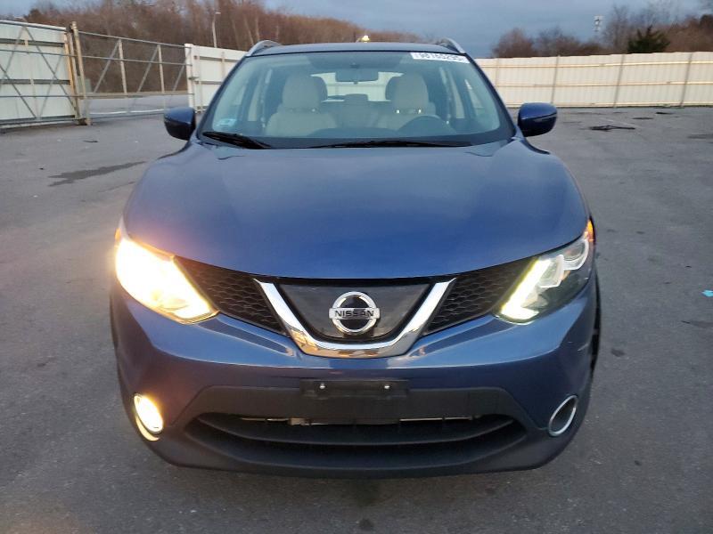 2018 Niss Rogue Sport s