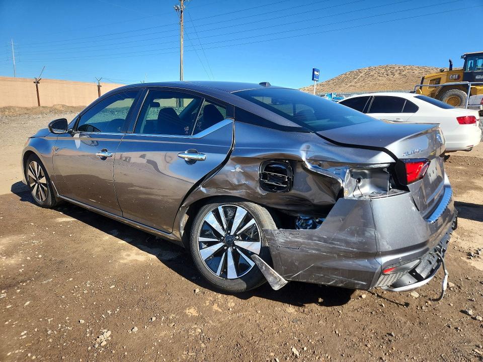 2021 Nissan Altima sv