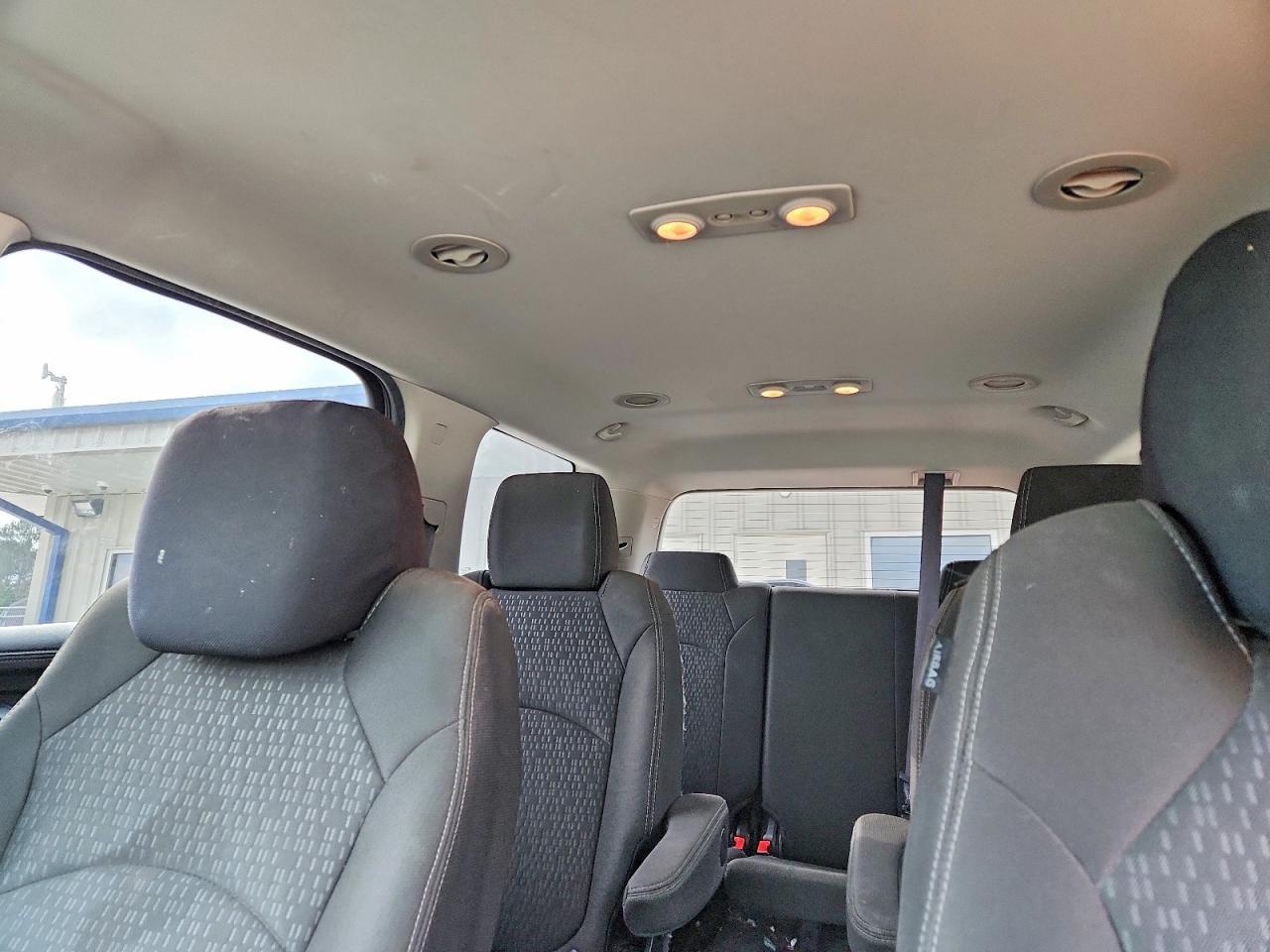 2015 GMC Acadia sle