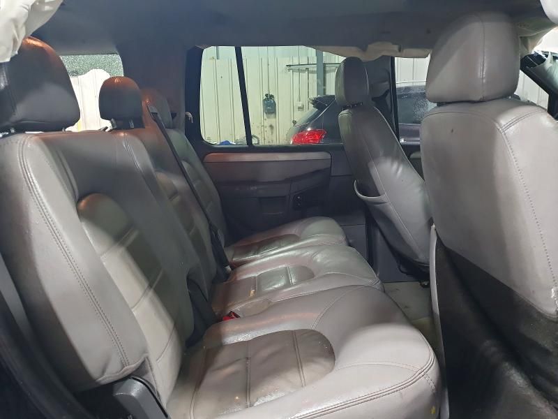 2004 Ford Explorer xlt